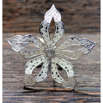 silver flower - گل نقره